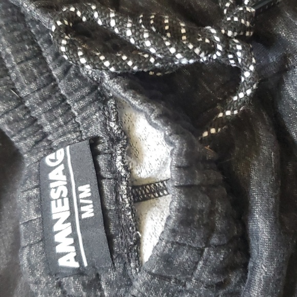 Amnesia mens sweats - Picture 2 of 7